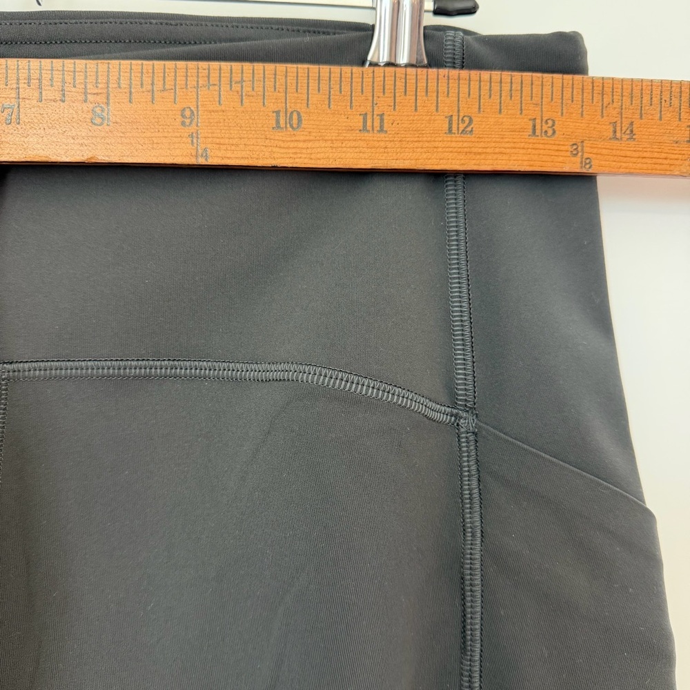 LuLuLemon Swift Speed High Rise Crop 23” Graphite Grey 8 Pockets Reflective - Picture 14 of 15